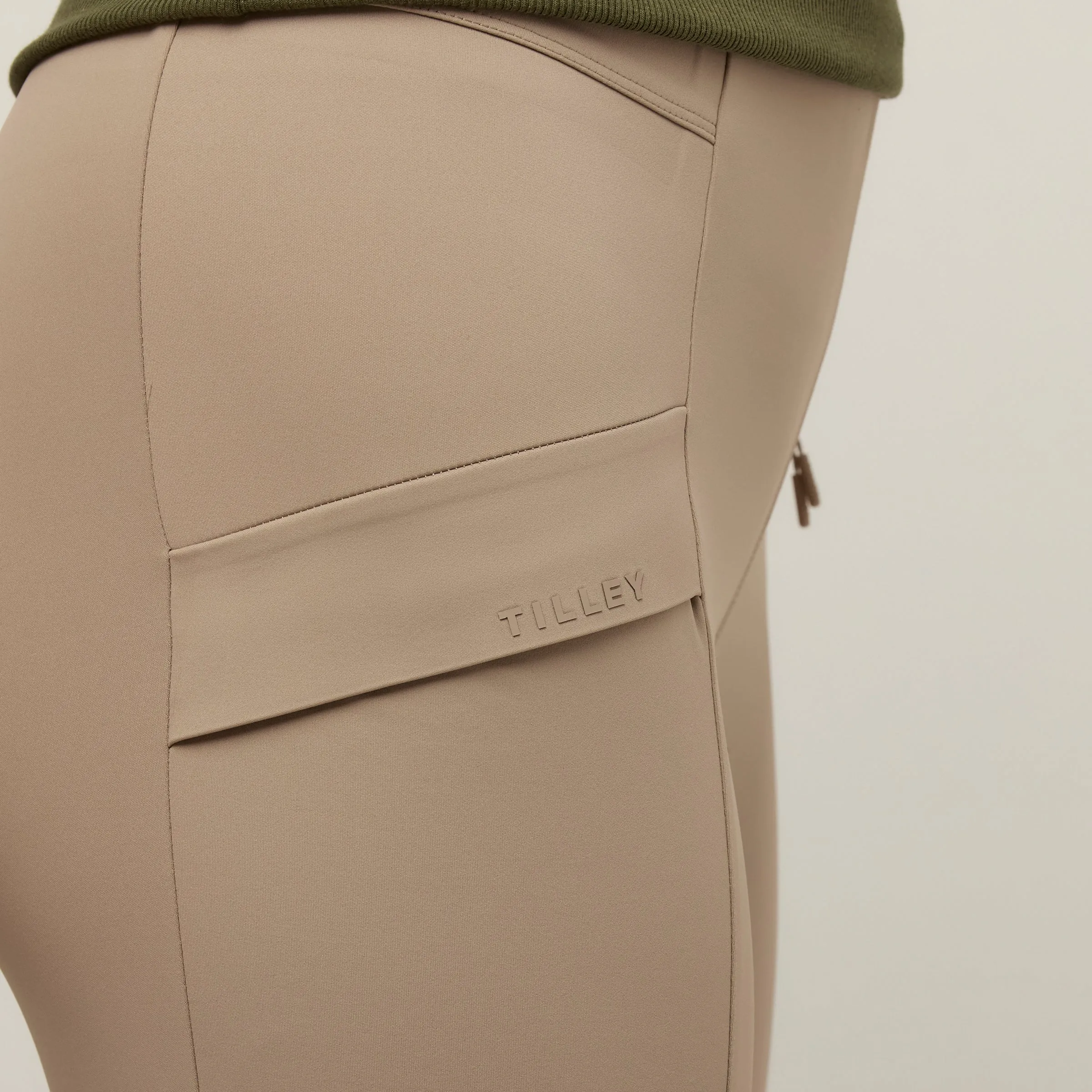 Compact Capri Legging