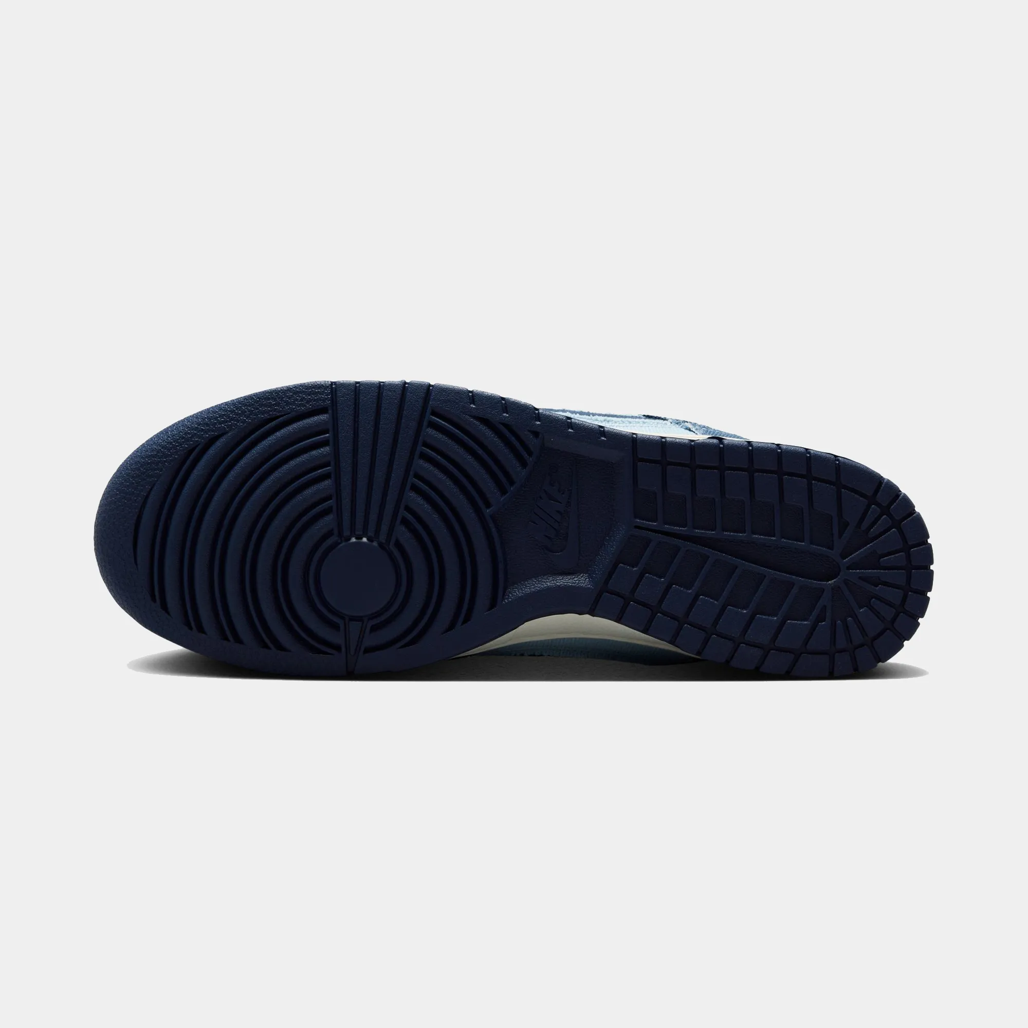 Dunk Low Retro SE