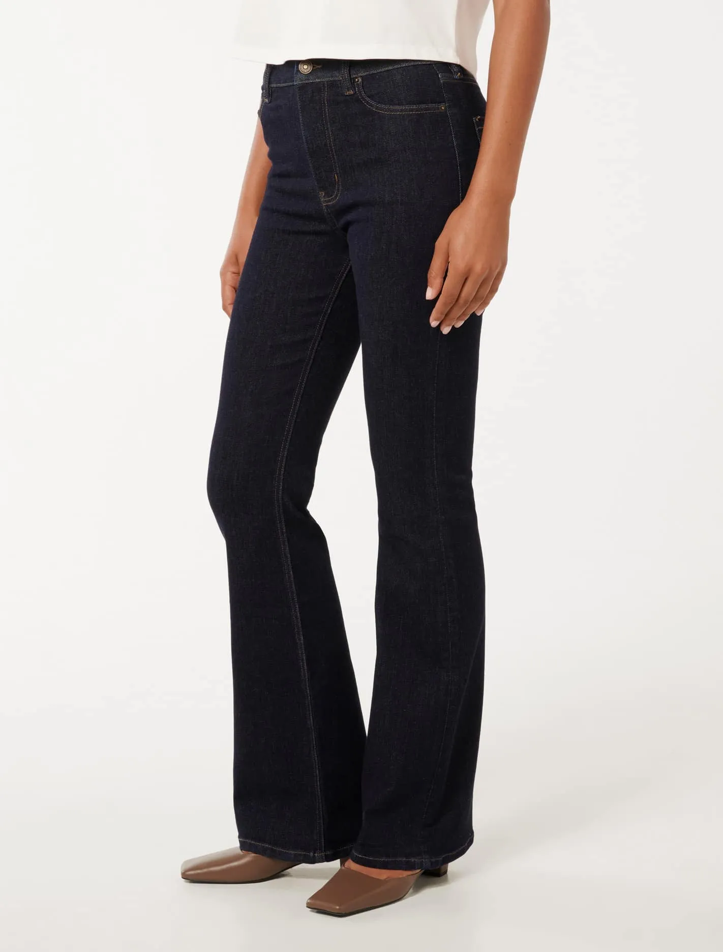 Jessie Slim Flare Jeans