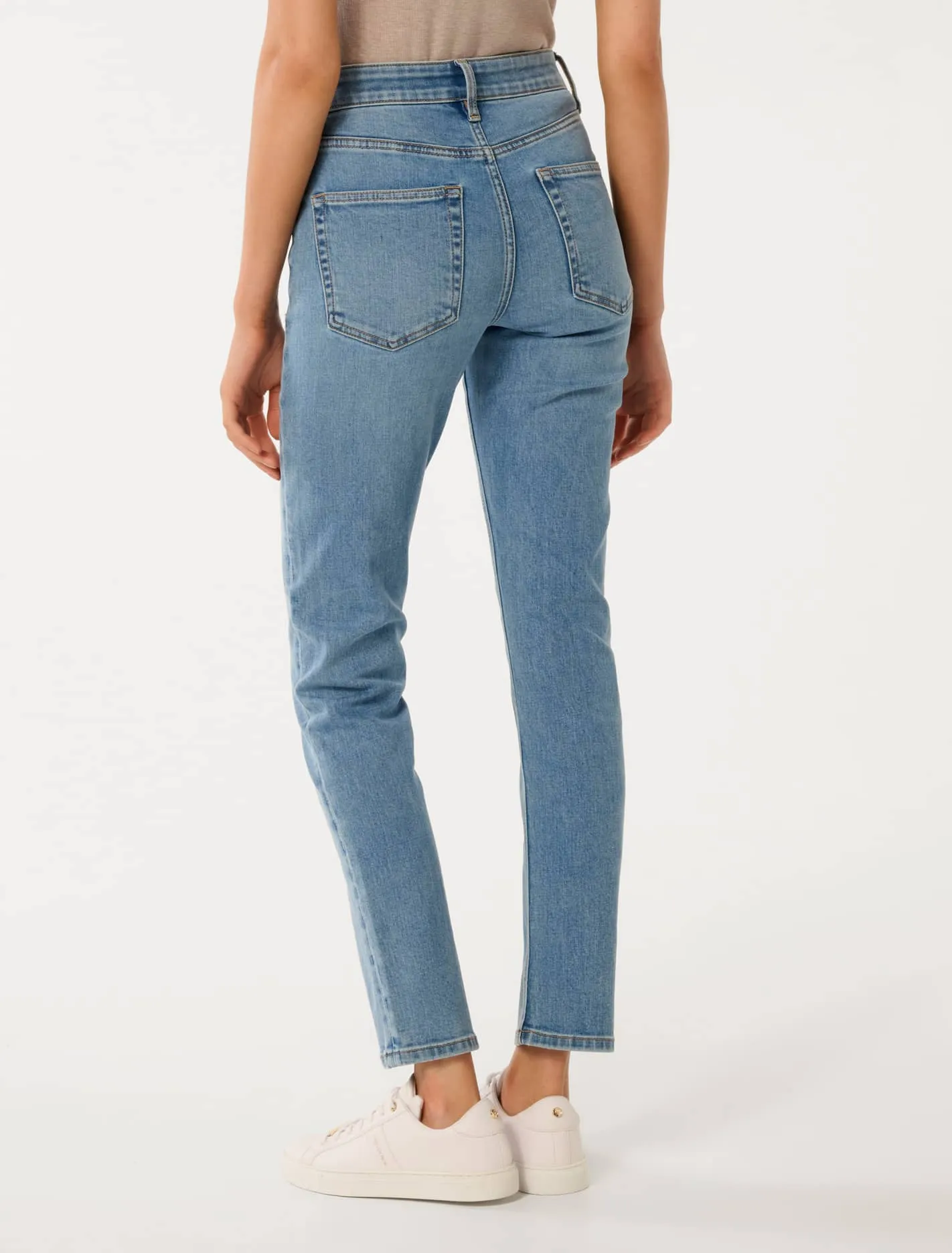 Luna Skinny Jeans
