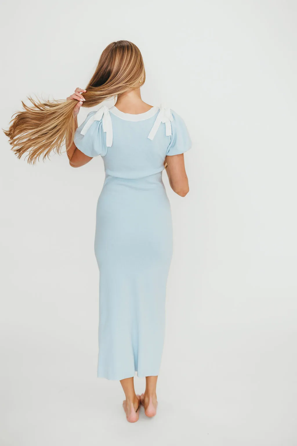 Mary Kate Bow Shoulder Sweater Maxi Dress in Sky/White