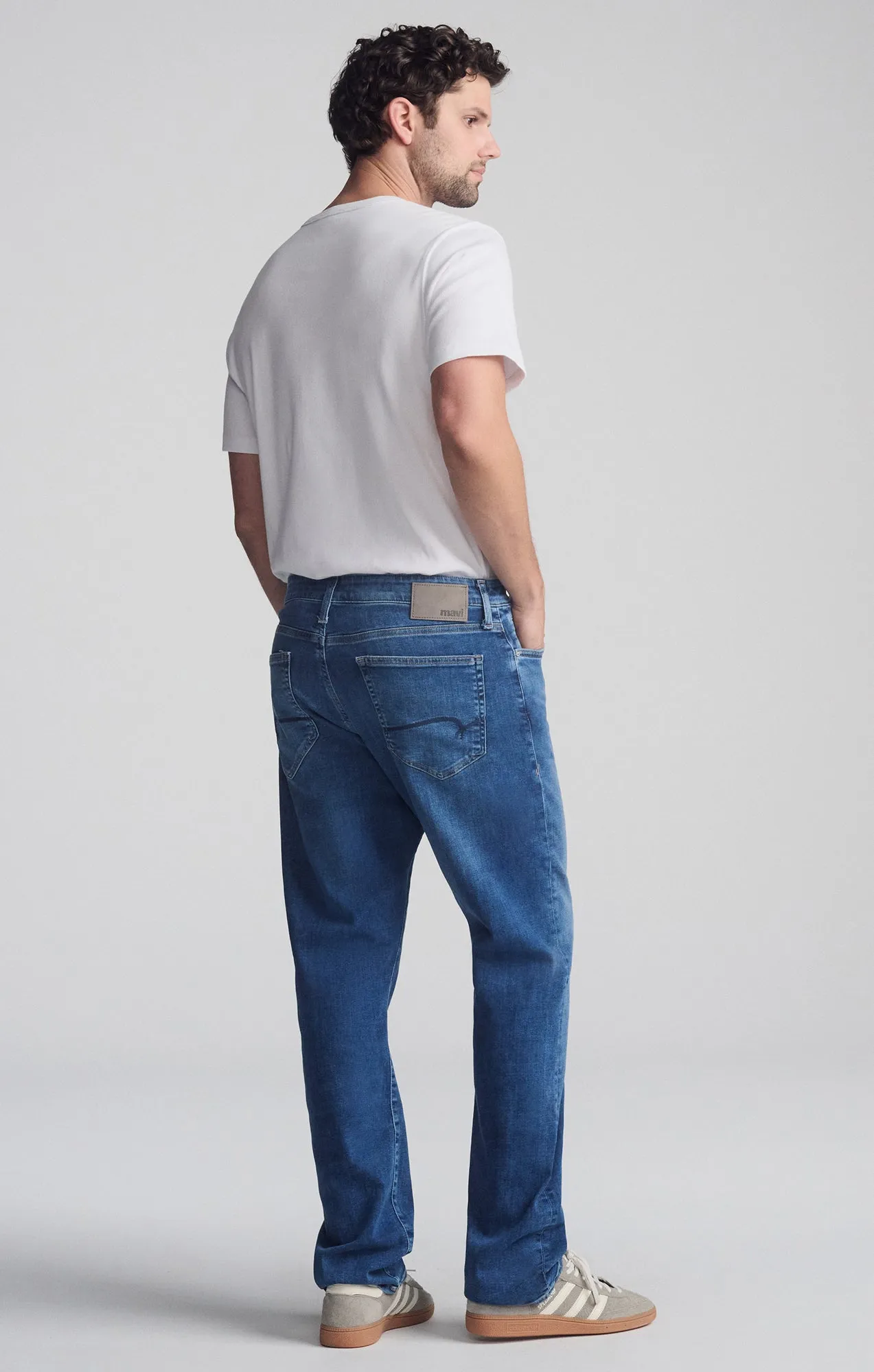 MATT RELAXED STRAIGHT LEG IN DARK BRUSHED FEATHER BLUE