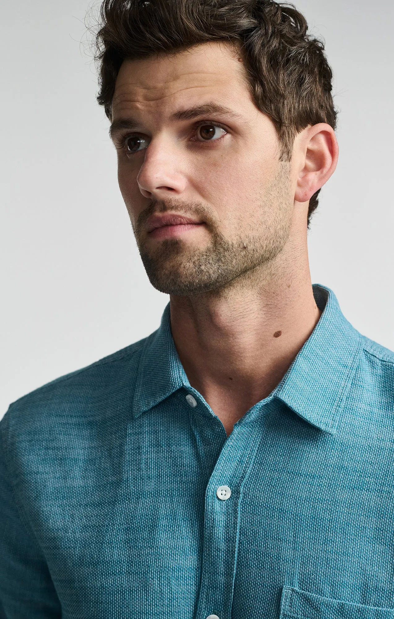 ONE POCKET LONG SLEEVE BUTTON-UP SHIRT IN STORM BLUE
