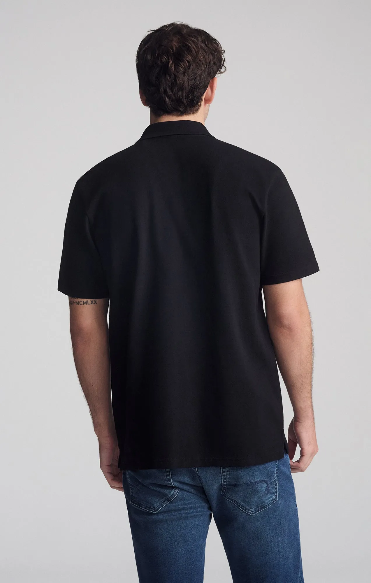 QUARTER ZIP POLO SHIRT IN BLACK