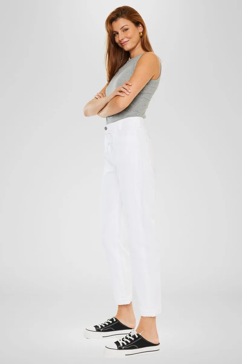 Queens Ultra High Rise Slouch Fit Jeans