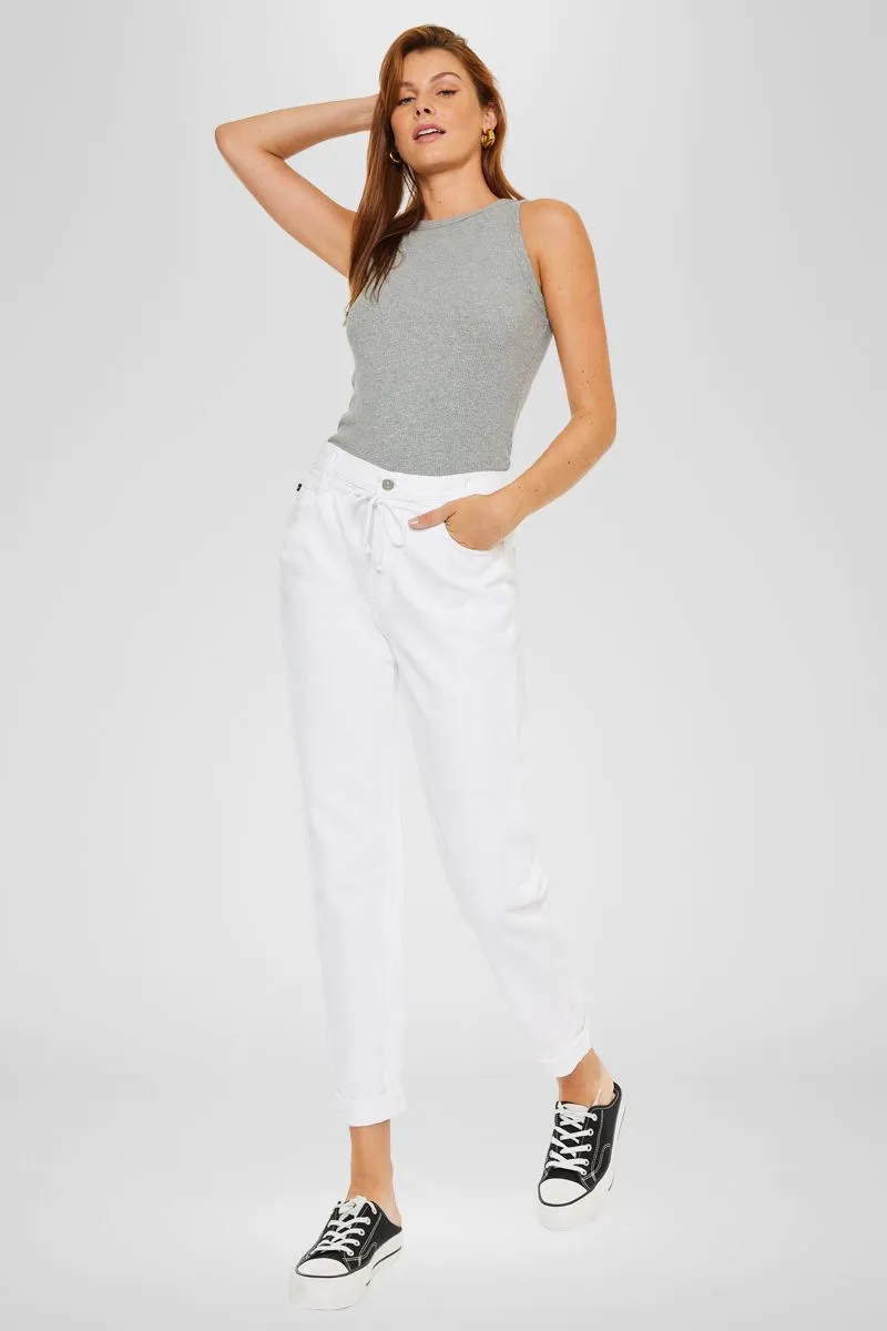 Queens Ultra High Rise Slouch Fit Jeans