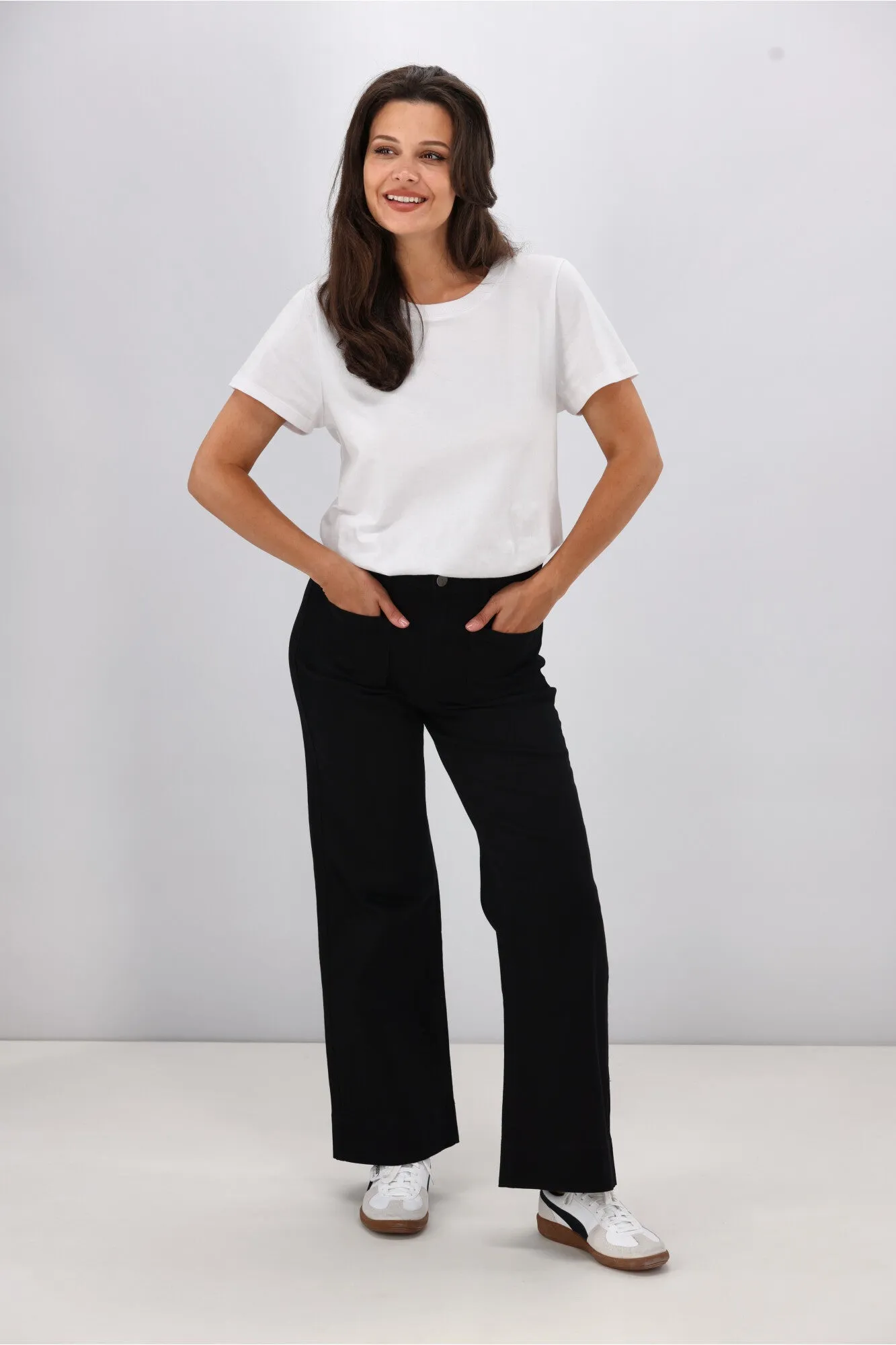 Wakee Lizzy Jean Black