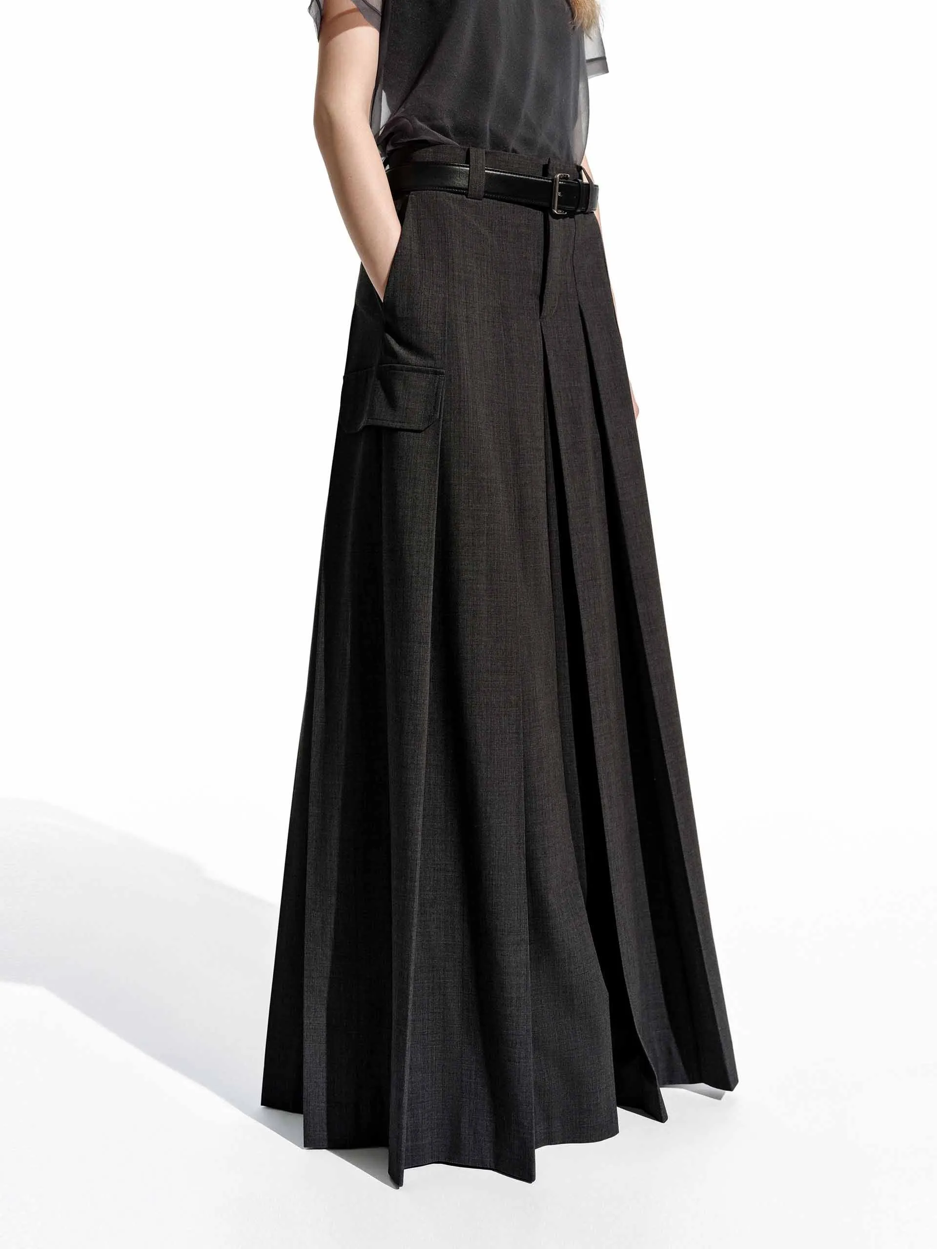 Wide Leg Pleated Pants