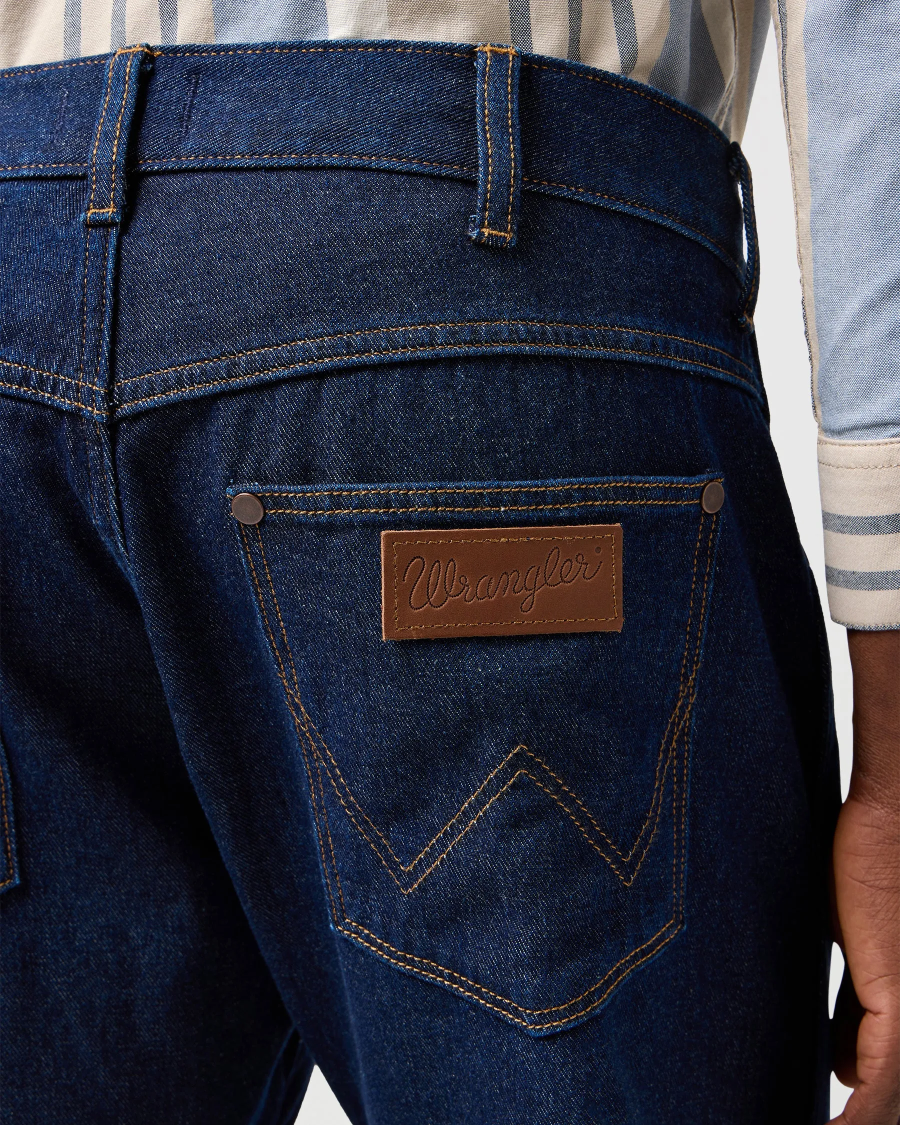 Wrangler Frontier Lightweight Relaxed Straight Mens Jeans - Rinsed Night