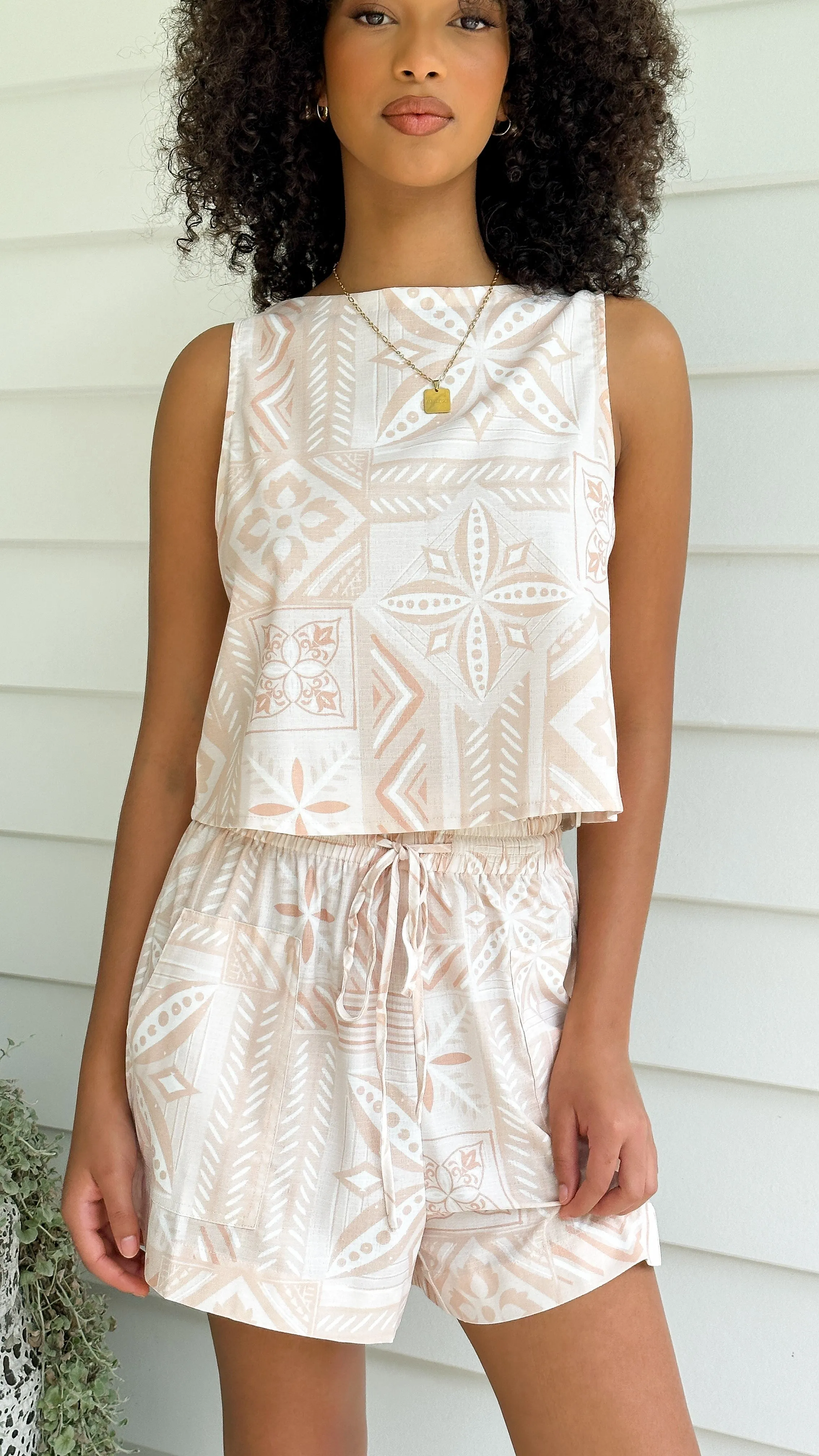 Yanni Shorts - Beige Summer